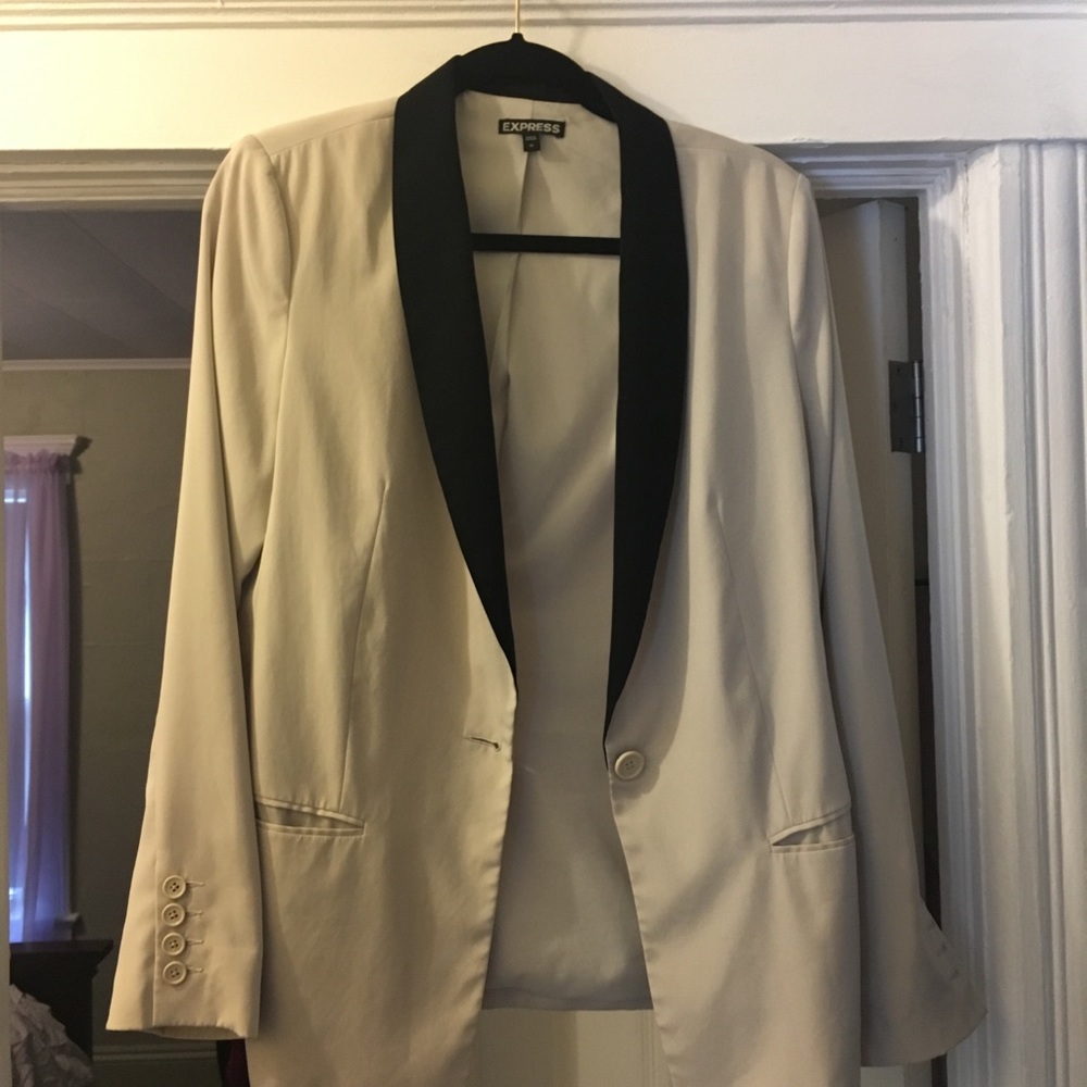 Express Blazer - Picture 2 of 3